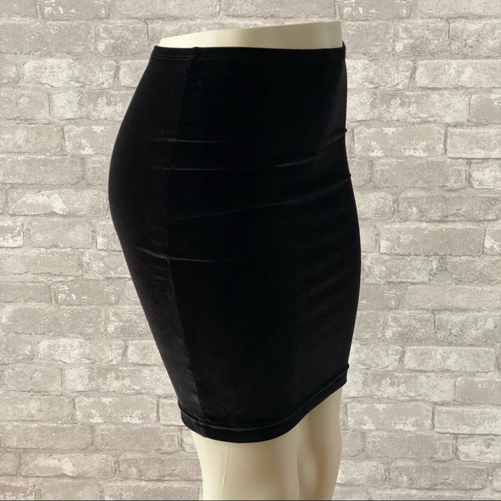 SOLD | American Apparel Black Velvet Mini Skirt - Picture 3 of 16